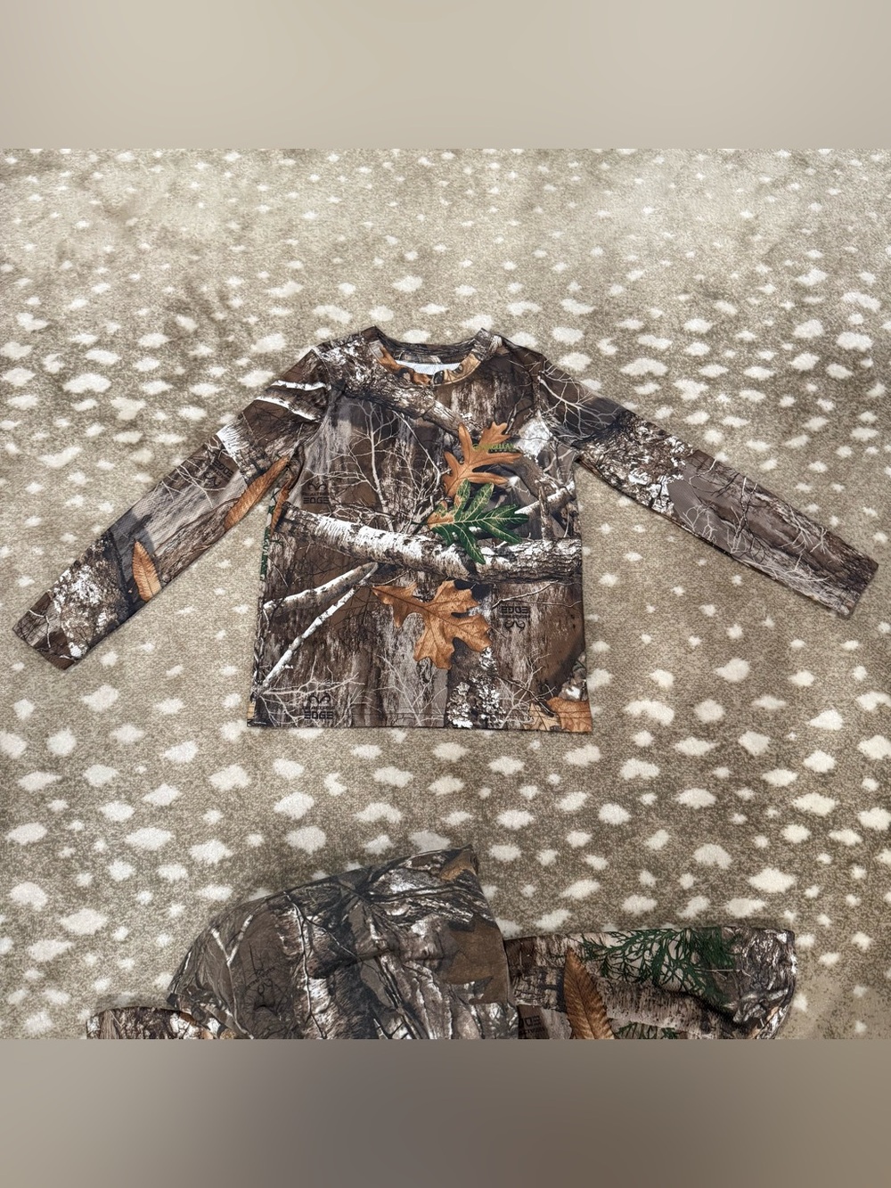 Bundle (6) Camo Short & Long Sleeve Shirts. Brown/Green Camouflage. Size XS 6/7 - Picture 9 of 16